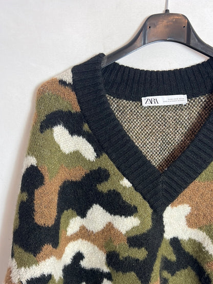 ZARA. Jersey camuflaje T.s