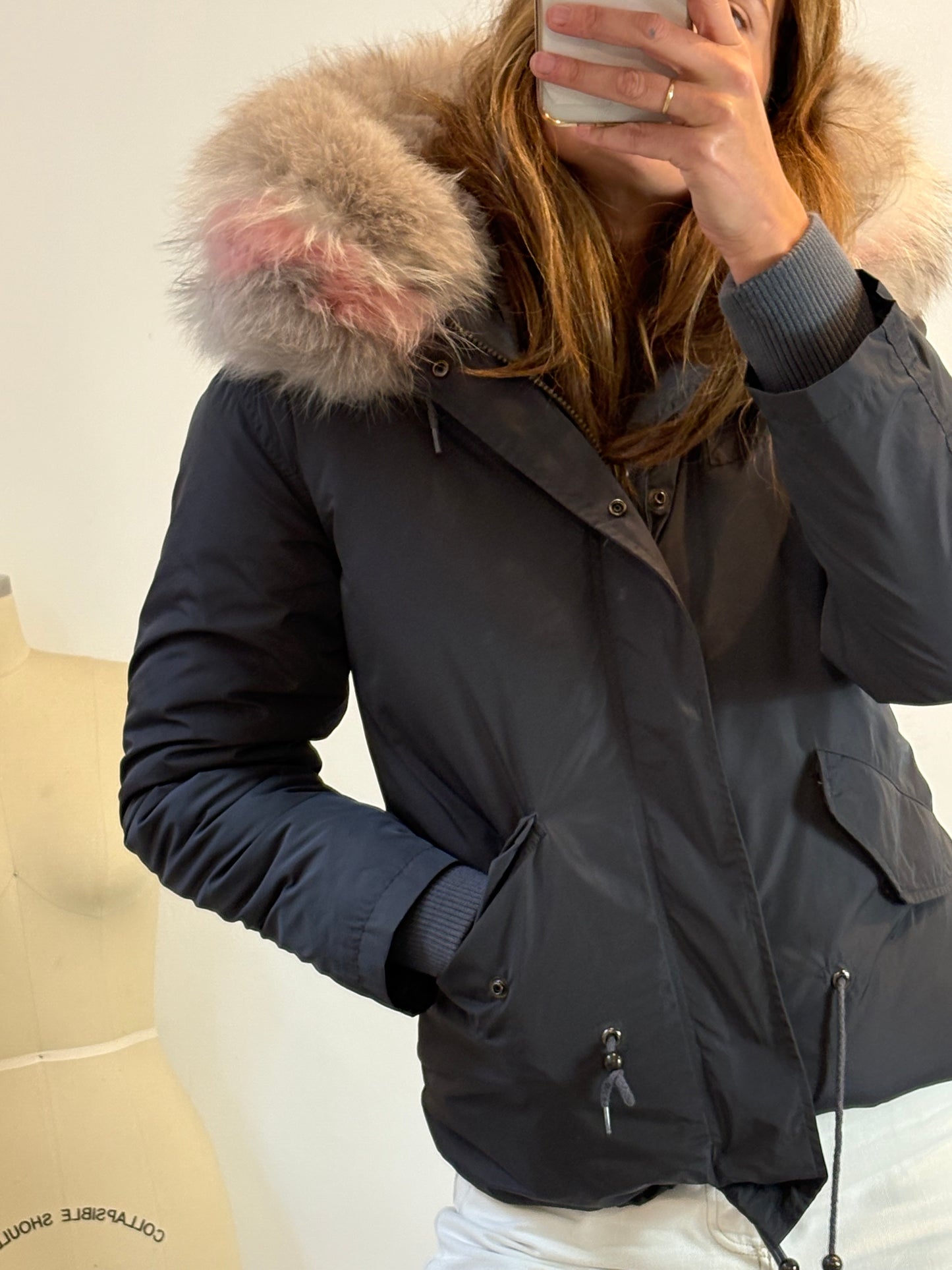 DUCIE. Parka gris pelo natural