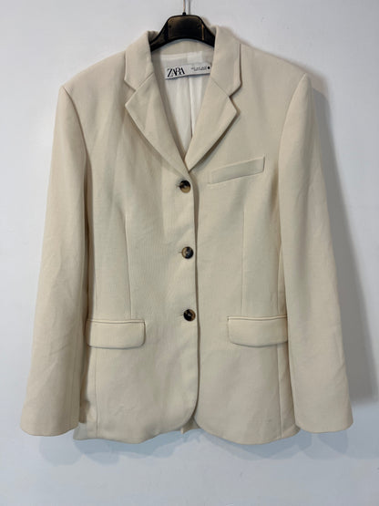 ZARA. Blazer beige fluida T.s