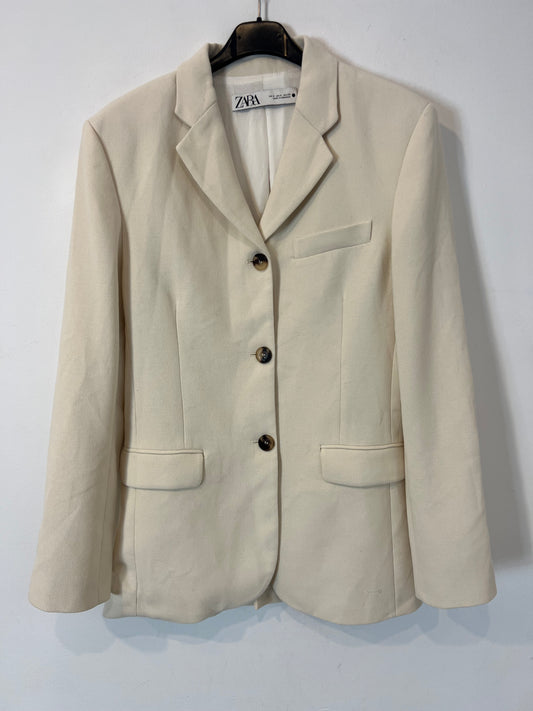ZARA. Blazer beige fluida T.s