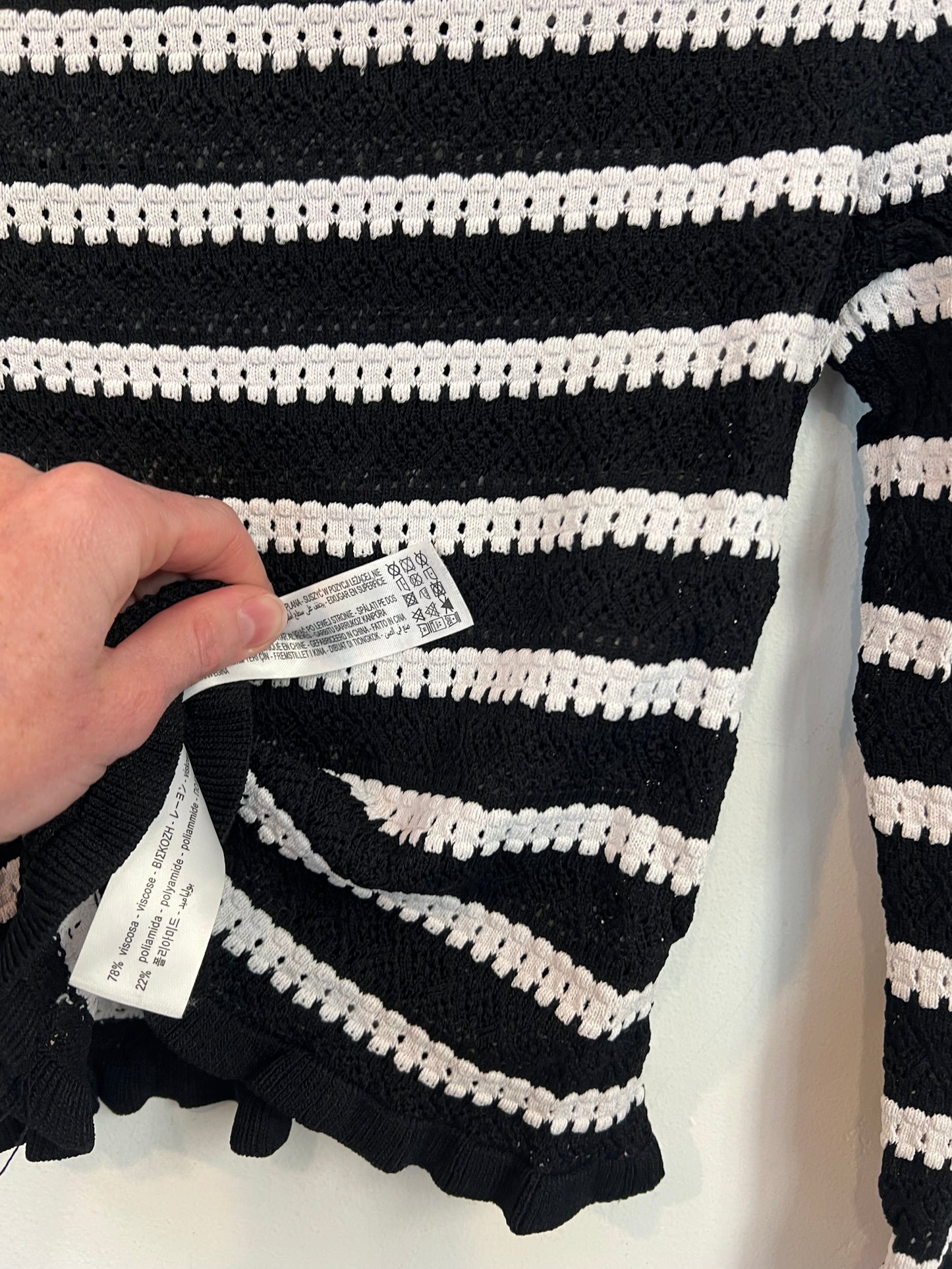 ZARA. Striped knit top Ts