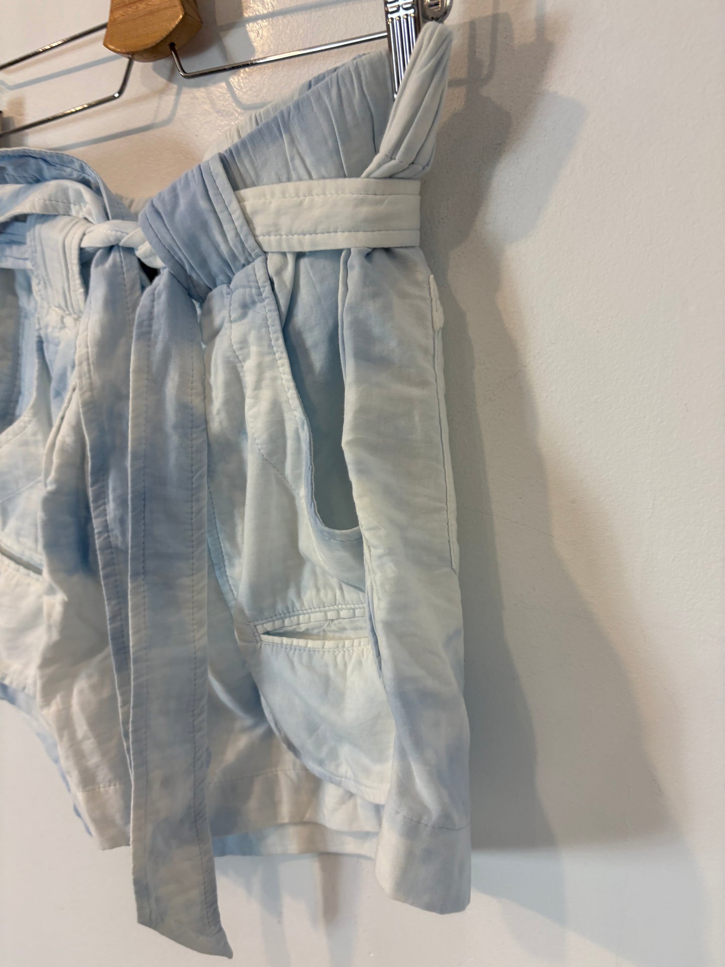 ISABEL MARANT. Pantalón corto tie dye T.36