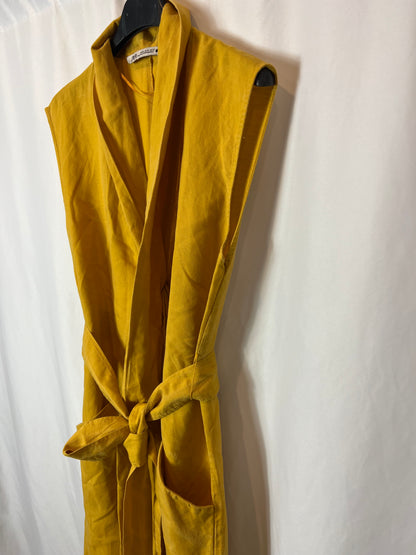 ZARA. Mustard midi dress. XS-S