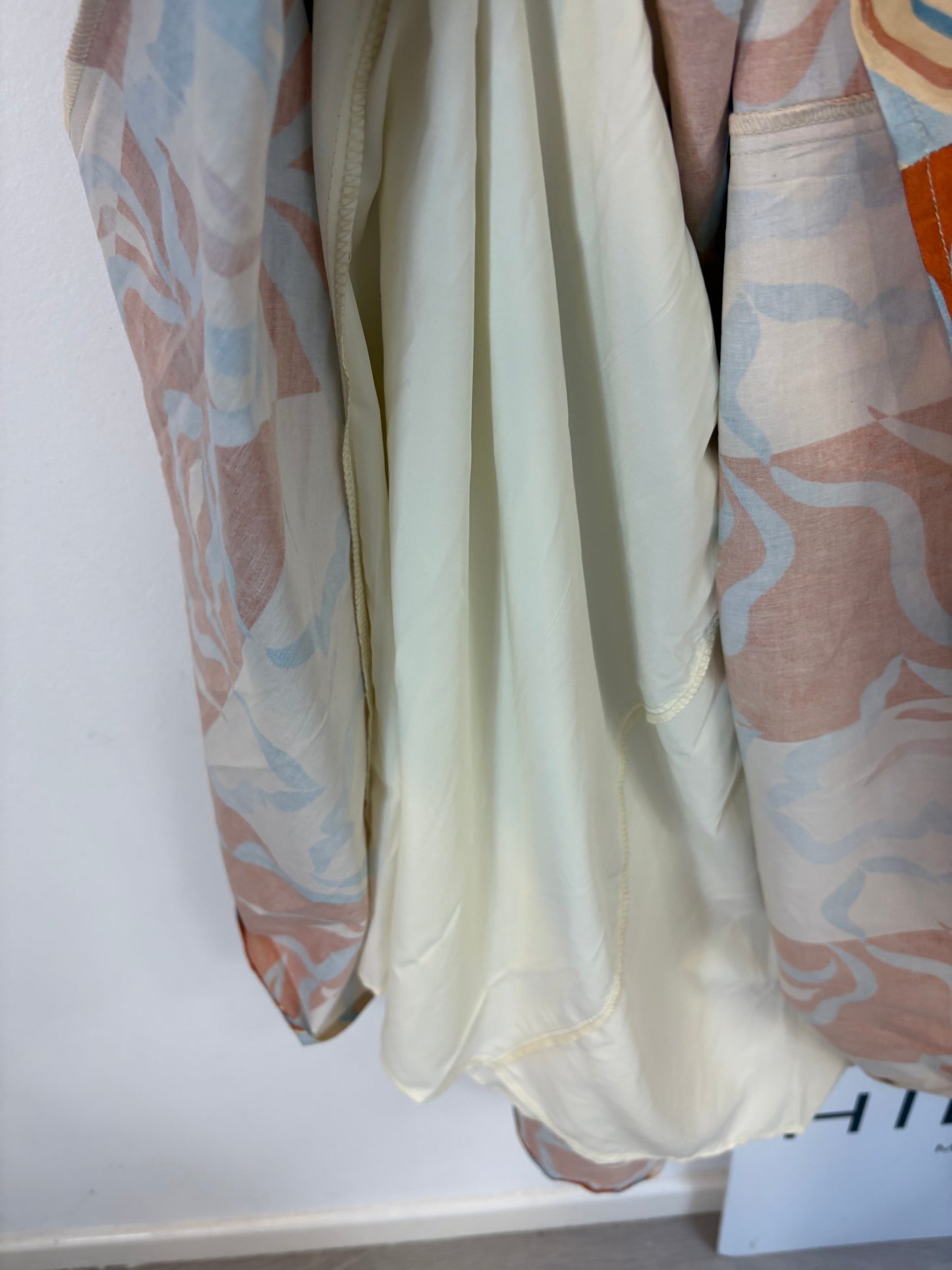 PEPPERMAYO. Vestido largo palabra de honor estampado