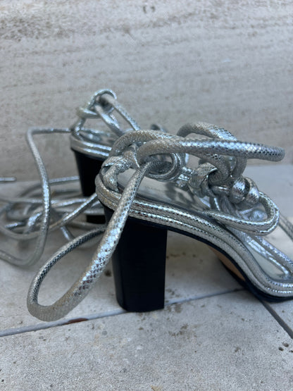 ISABEL MARANT. Sandalia plateada tiras T 39