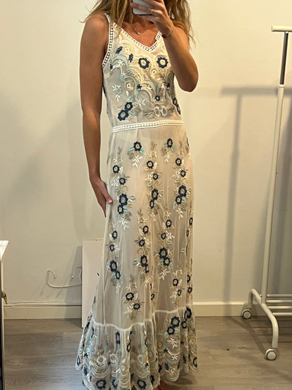 MIOH. Vestido beige bordado T.s