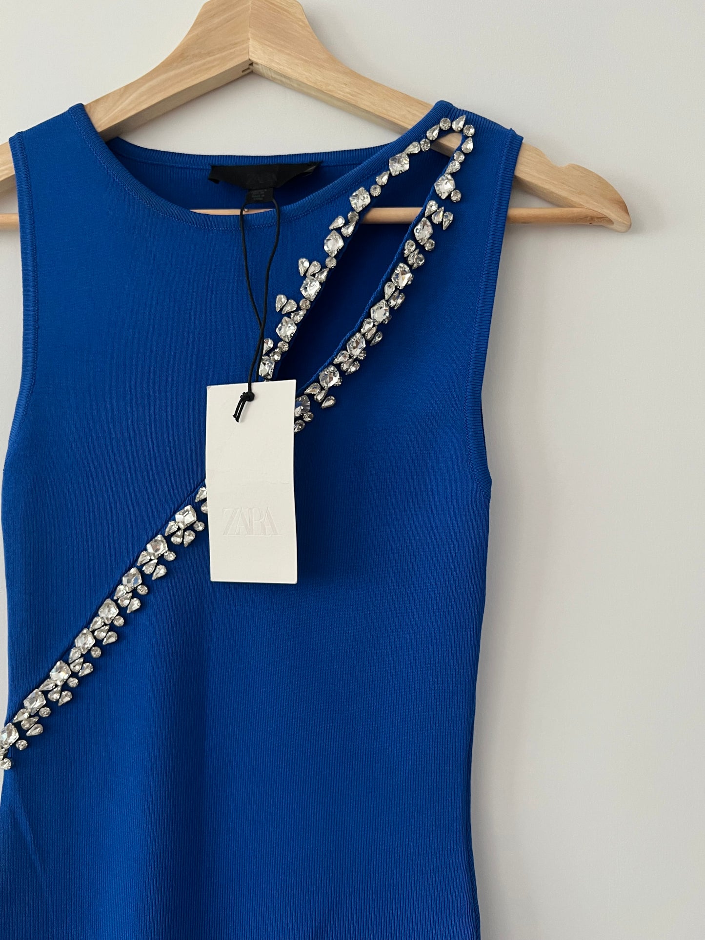 ZARA. Vestido punto pedrería