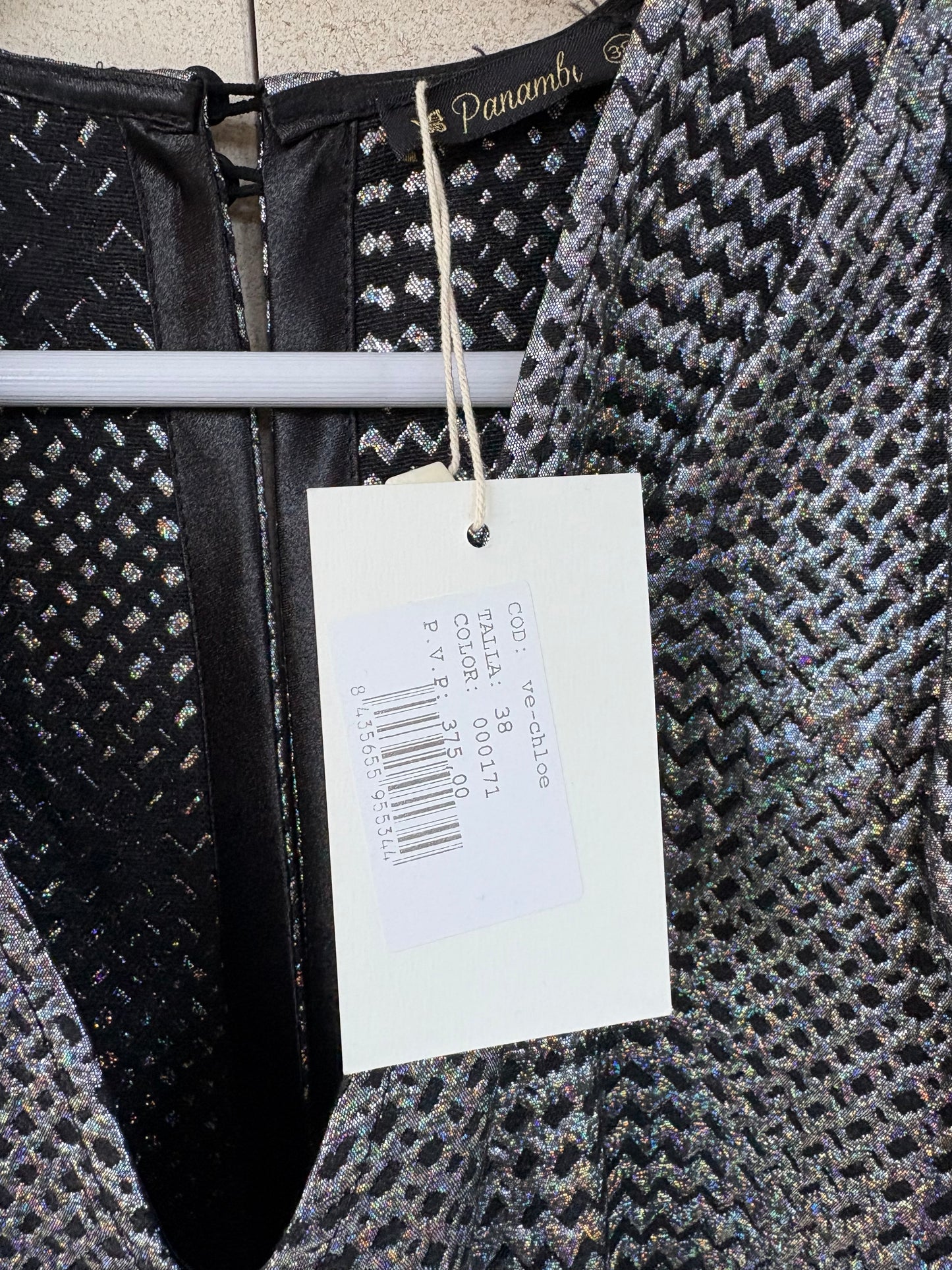 PANAMBI. Vestido estructura hilos