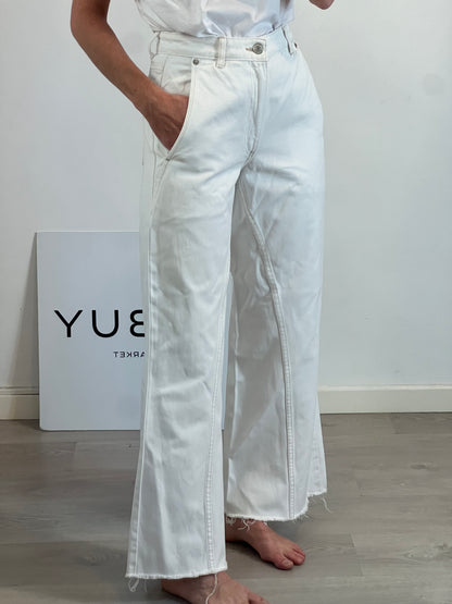 ZARA. Pantalón denim blanco costuras T.34