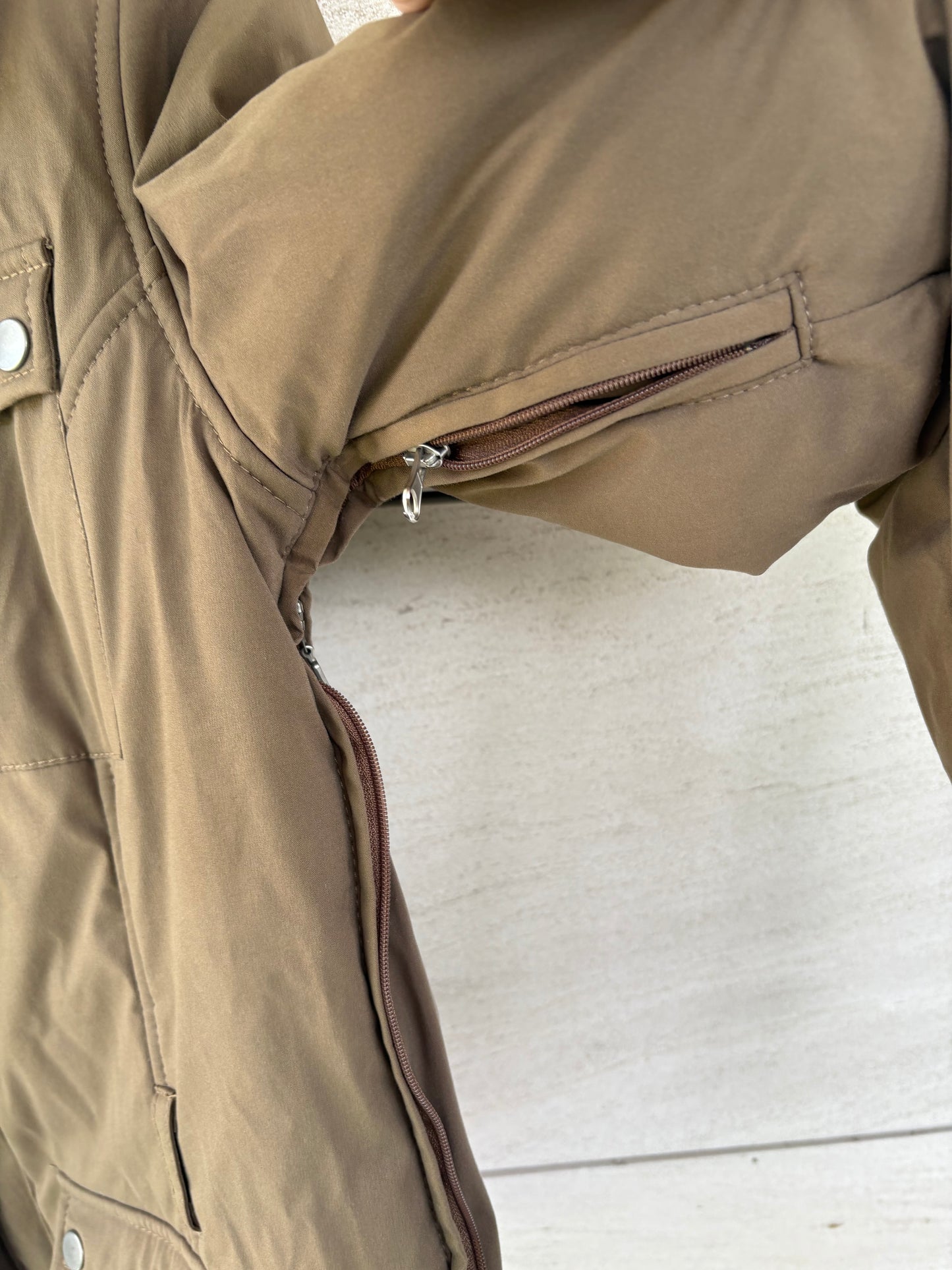 BELSTAFF. Khaki green quilted jacket with pockets. TM