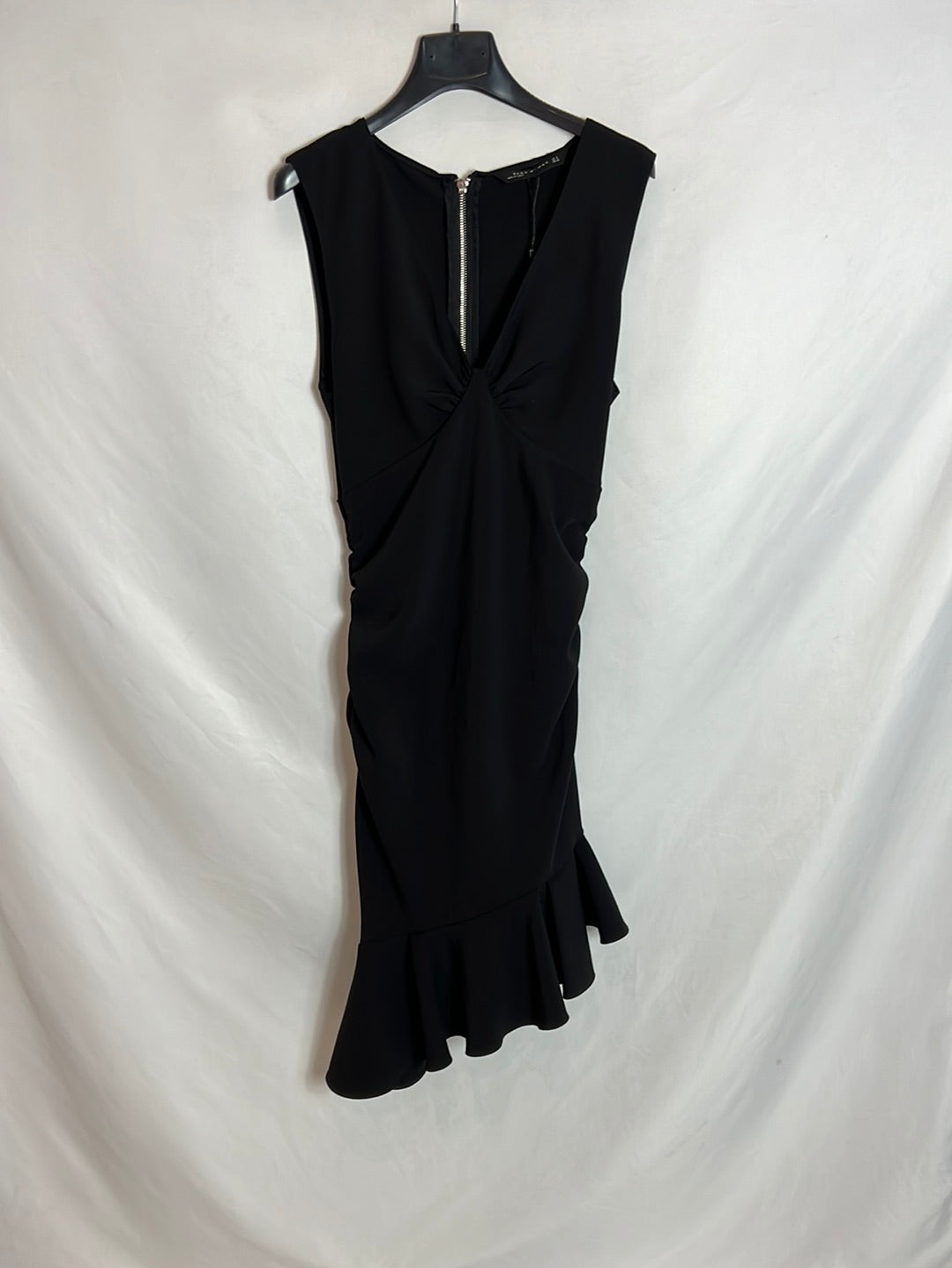 ZARA. Vestido midi negro volantes T.S