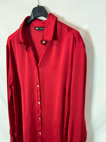 ZARA. Blusa color vino satinada.  T XS