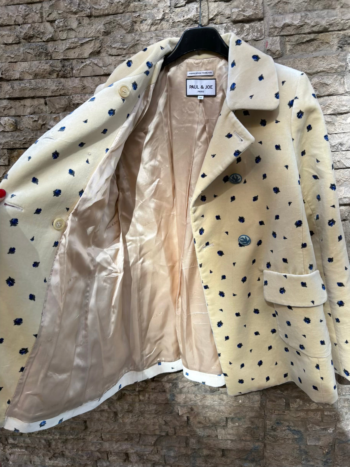 PAUL&JOE. Chaqueta textura beige estampado
