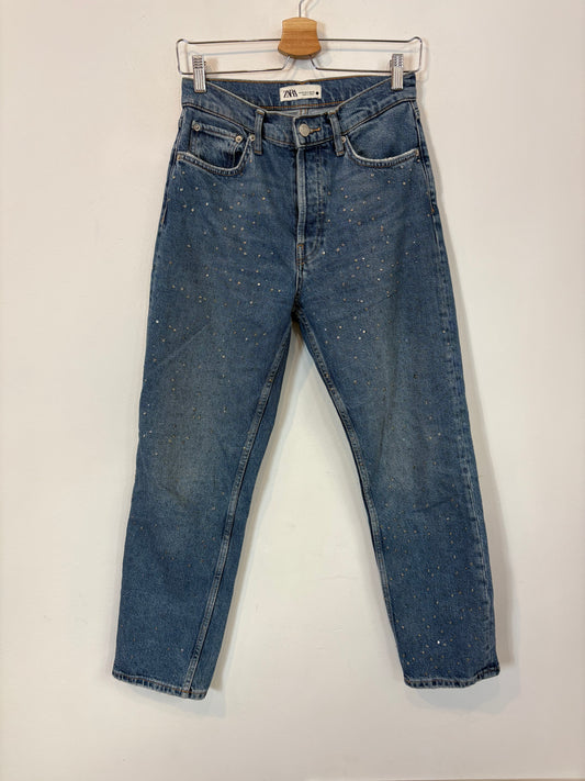 ZARA. Denim recto pedreria