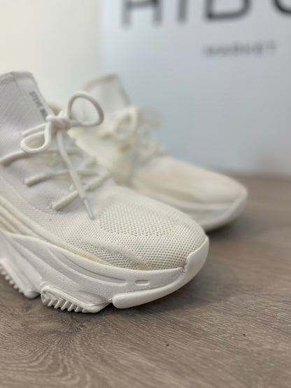 STEVE MADDEN. Zapatillas blancas T.39
