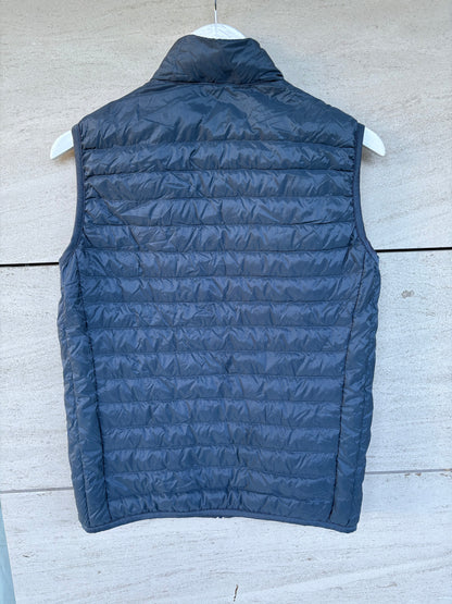 UNIQLO. Ultralight down vest in blue. XS