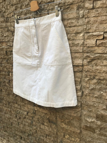 MASSCOB. Falda denim blanca bolsillos