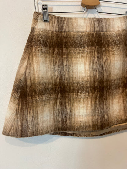 IMAN. White ribbed top Tm