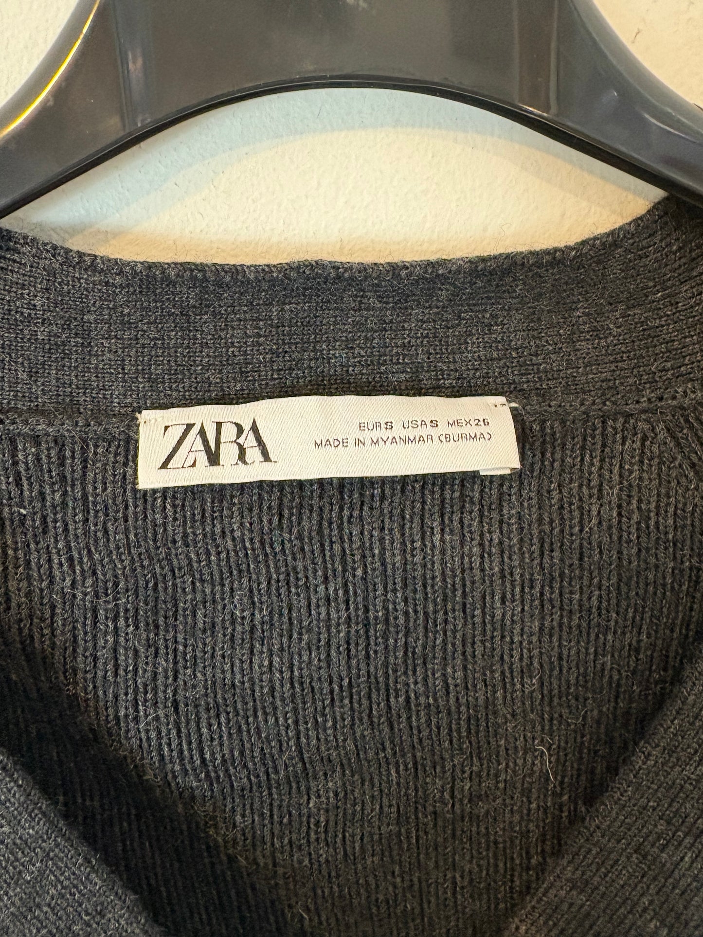 ZARA. Chaqueta punto gris marengo