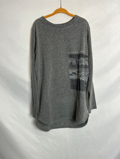 TUMBLE 'N DRY. Grey graphic T-shirt. Ages 7-8