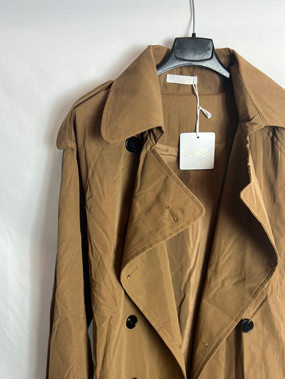 CARLOTA & CO. Gabardina marrón. TU (M/L)