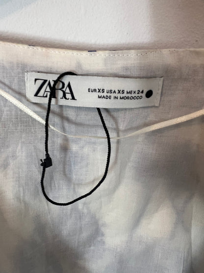 ZARA. Total look falda  y top flores T.xs