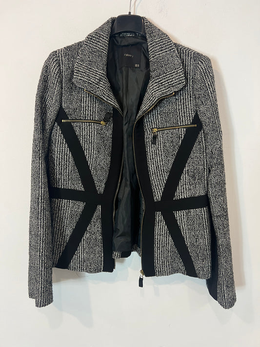 SFERA. Chaqueta  negra jaspeada con lana. T M