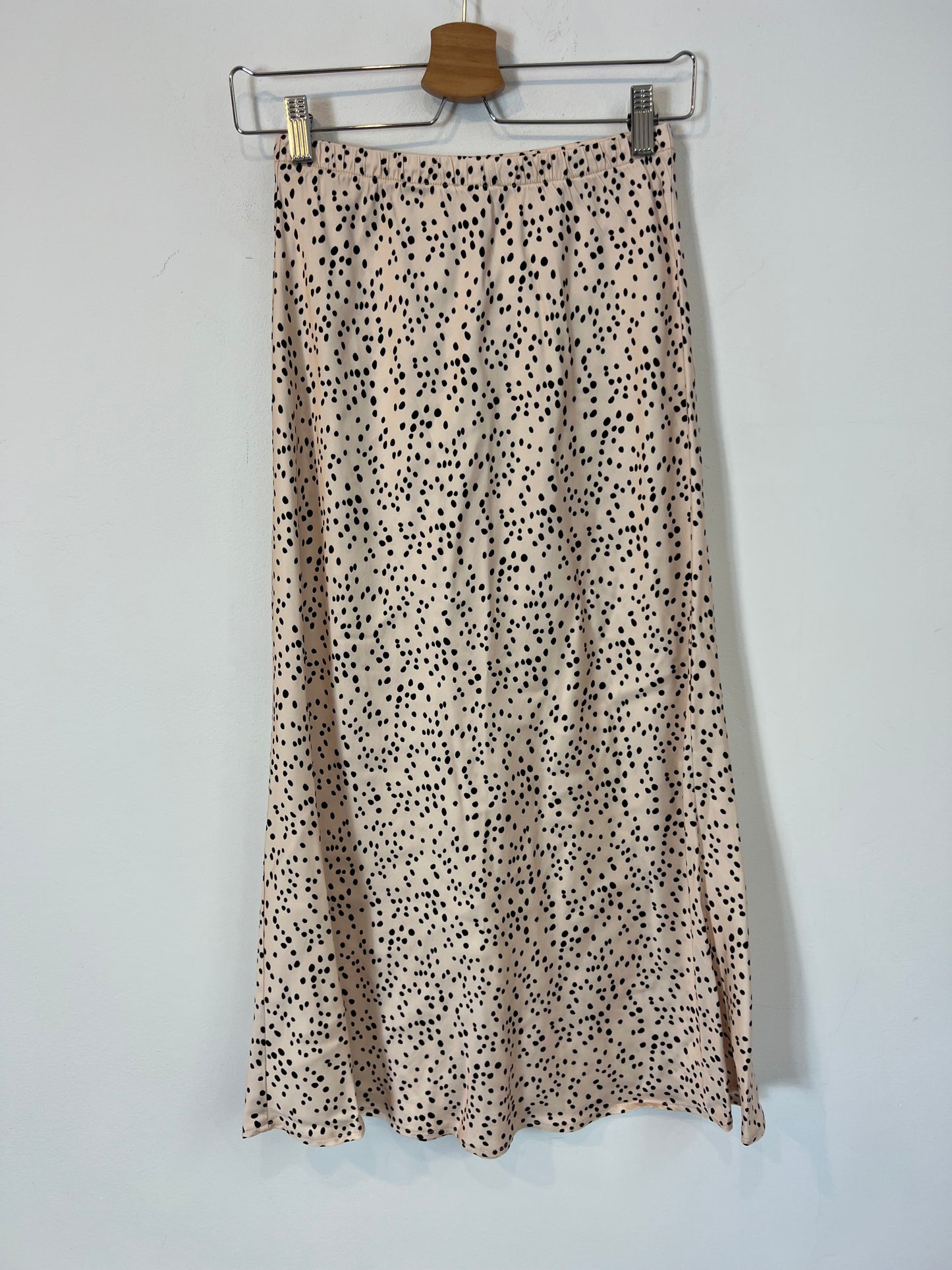 OTRAS. Falda midi satinada estampada. T XS/S