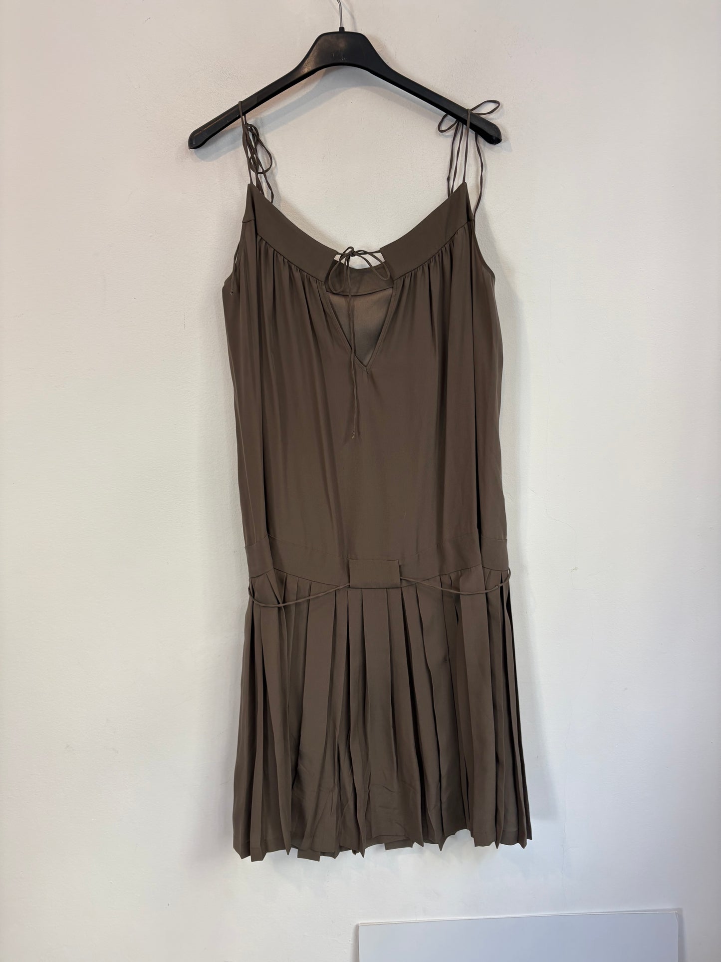 SPORTMAX. Vestido tablas caqui seda