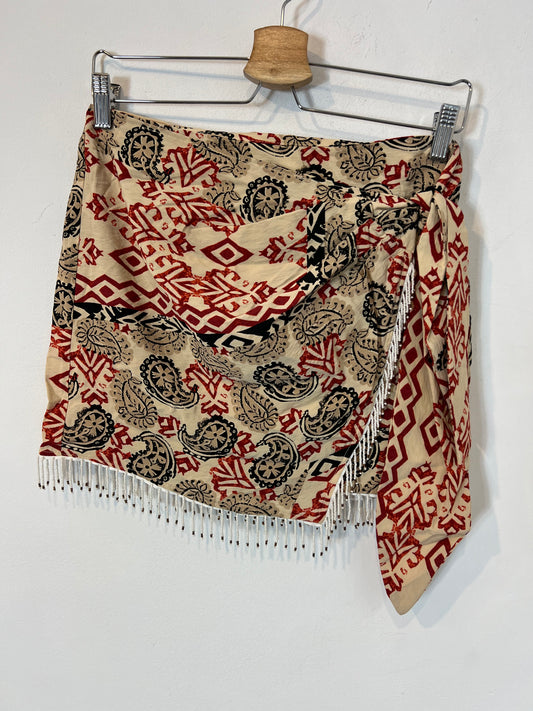 ZARA. Short pareo-effect skirt with fringe detail. XS