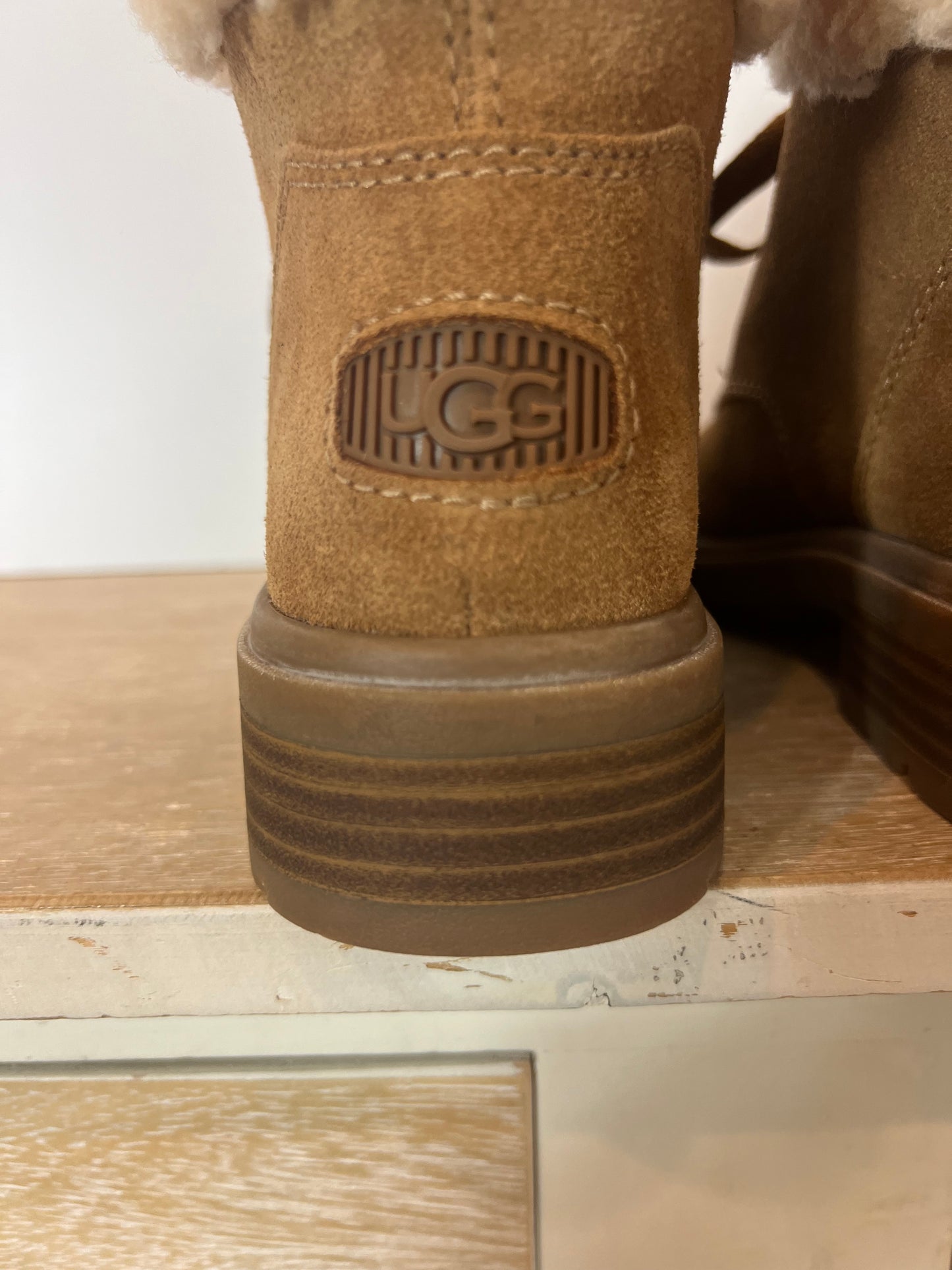 UGG.Botas camel piel borrego T.38