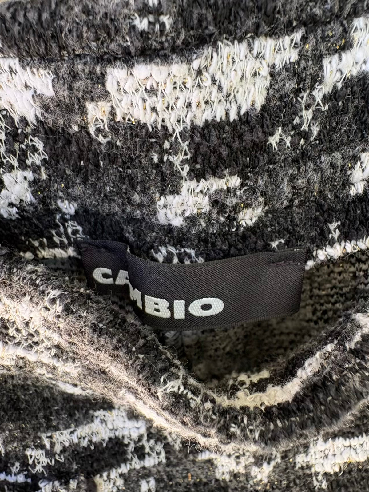 CAMBIO. Pantalón tweed hilos brillo