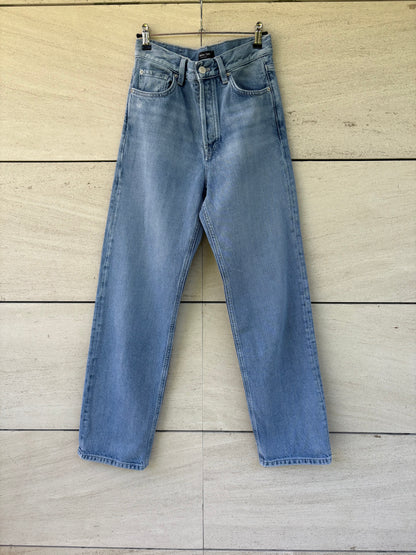 MASSIMO DUTTI. Pantalón denim abotonado