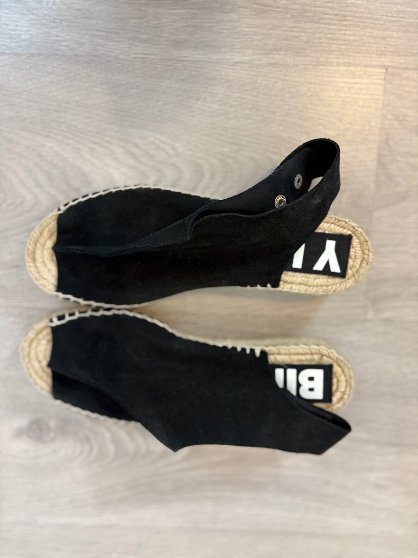 BIMBA Y LOLA. Alpargatas negras. T 38