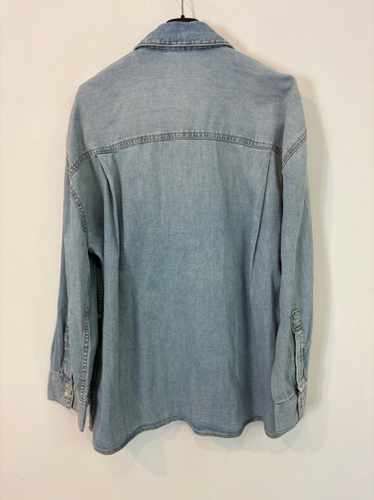 ZARA. Camisa denim. T M