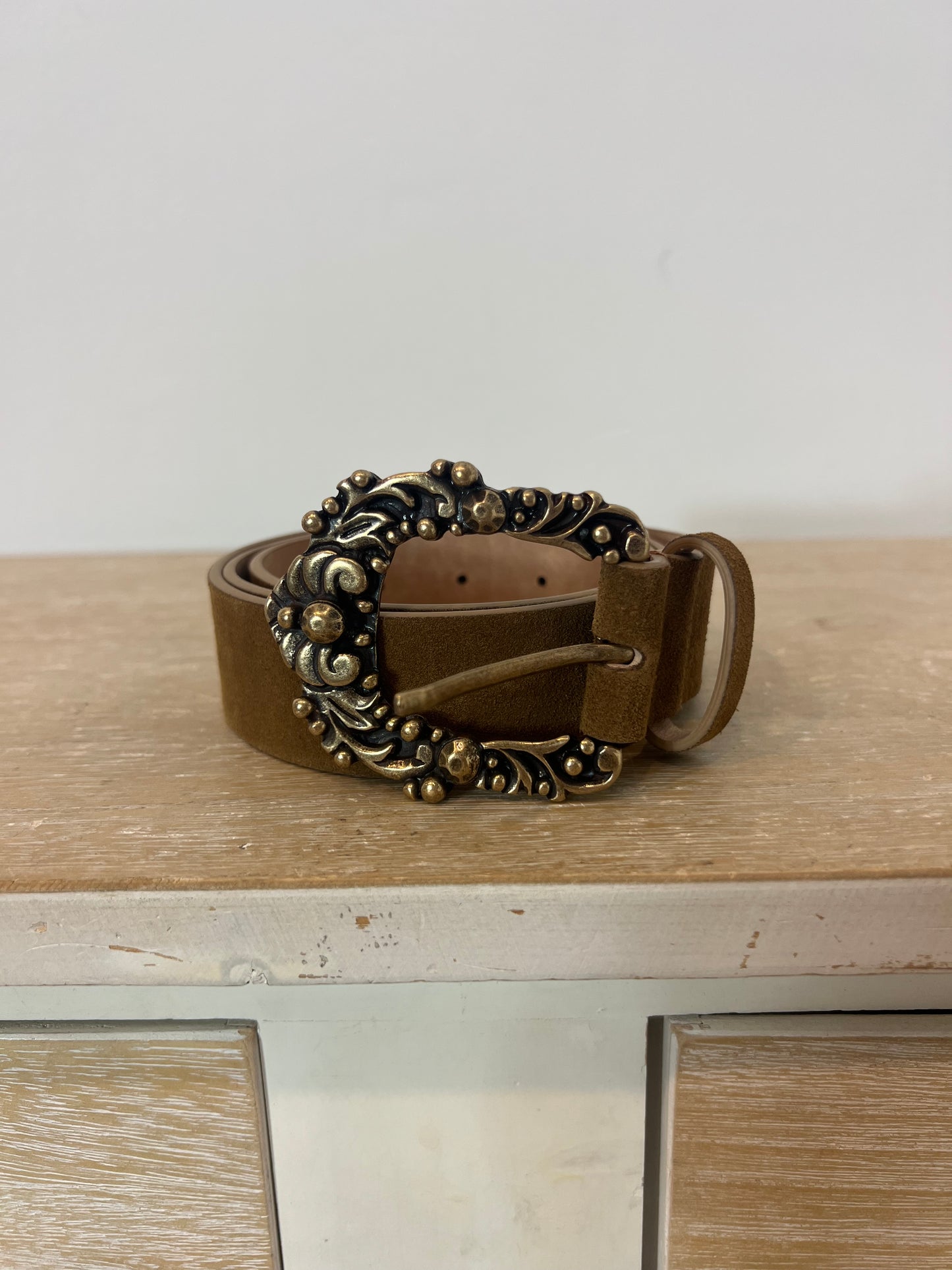 INTROPIA. Camel leather belt. TS