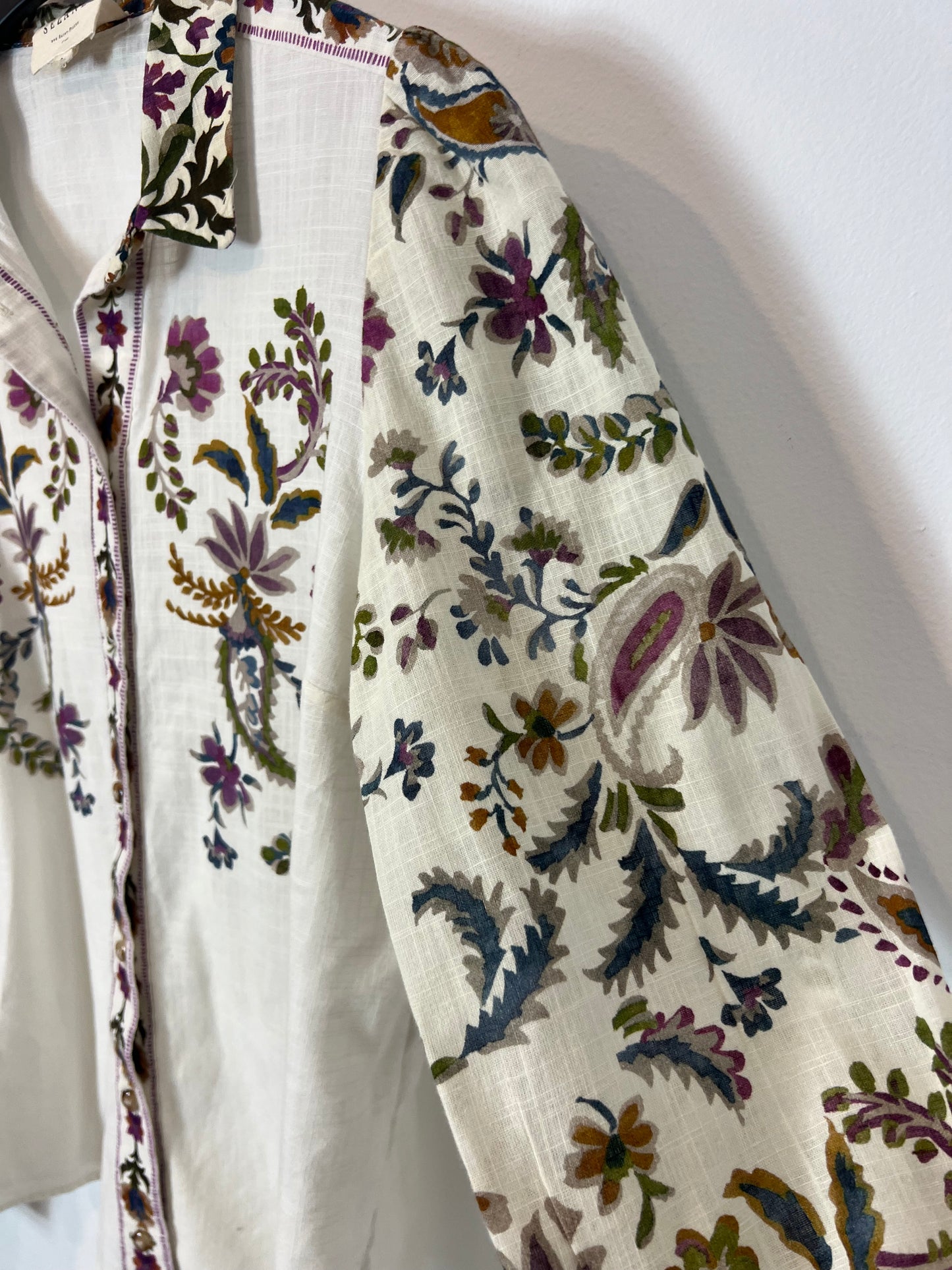 SEZANE. Burgundy floral blouse T.34