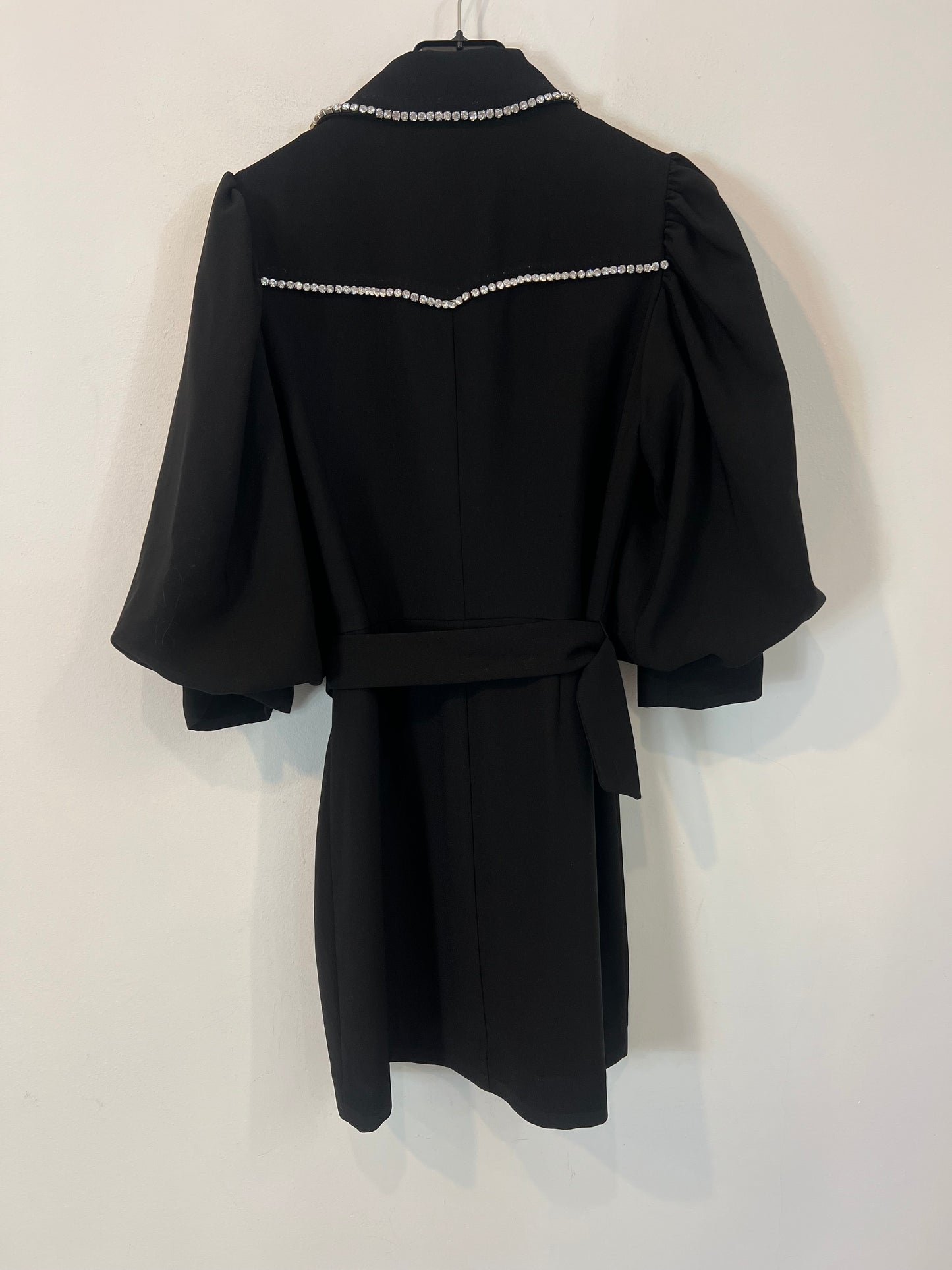 UTERQÜE. Vestido negro abalorios T.xs