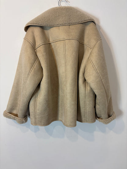 ZARA. Abrigo dobla faz beige