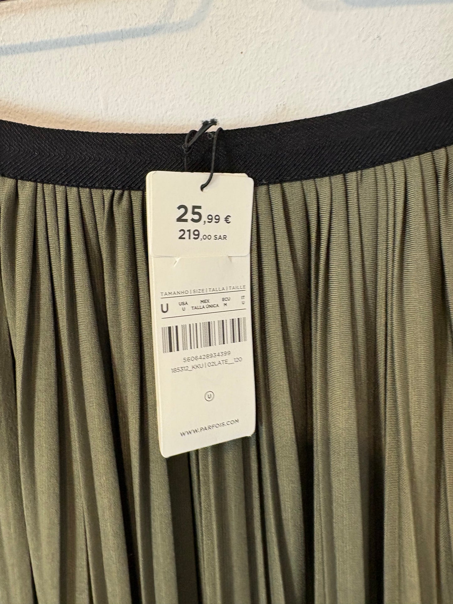 PARFOIS. Falda midi pisada verdes