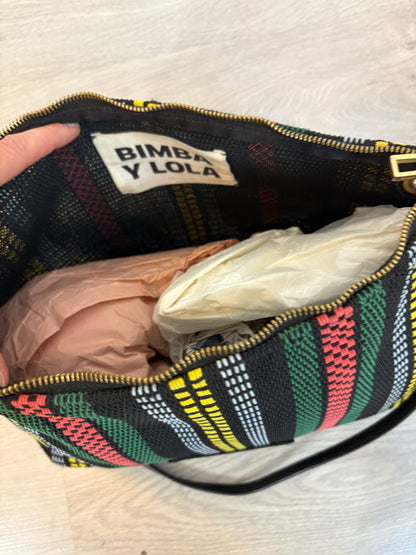 BIMBA Y LOLA. Bolso mediano trenzado colores doble asa