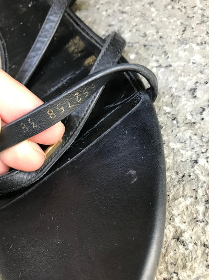 SAINT LAURENT. Sandalia negra piel Cassandra. T 38
