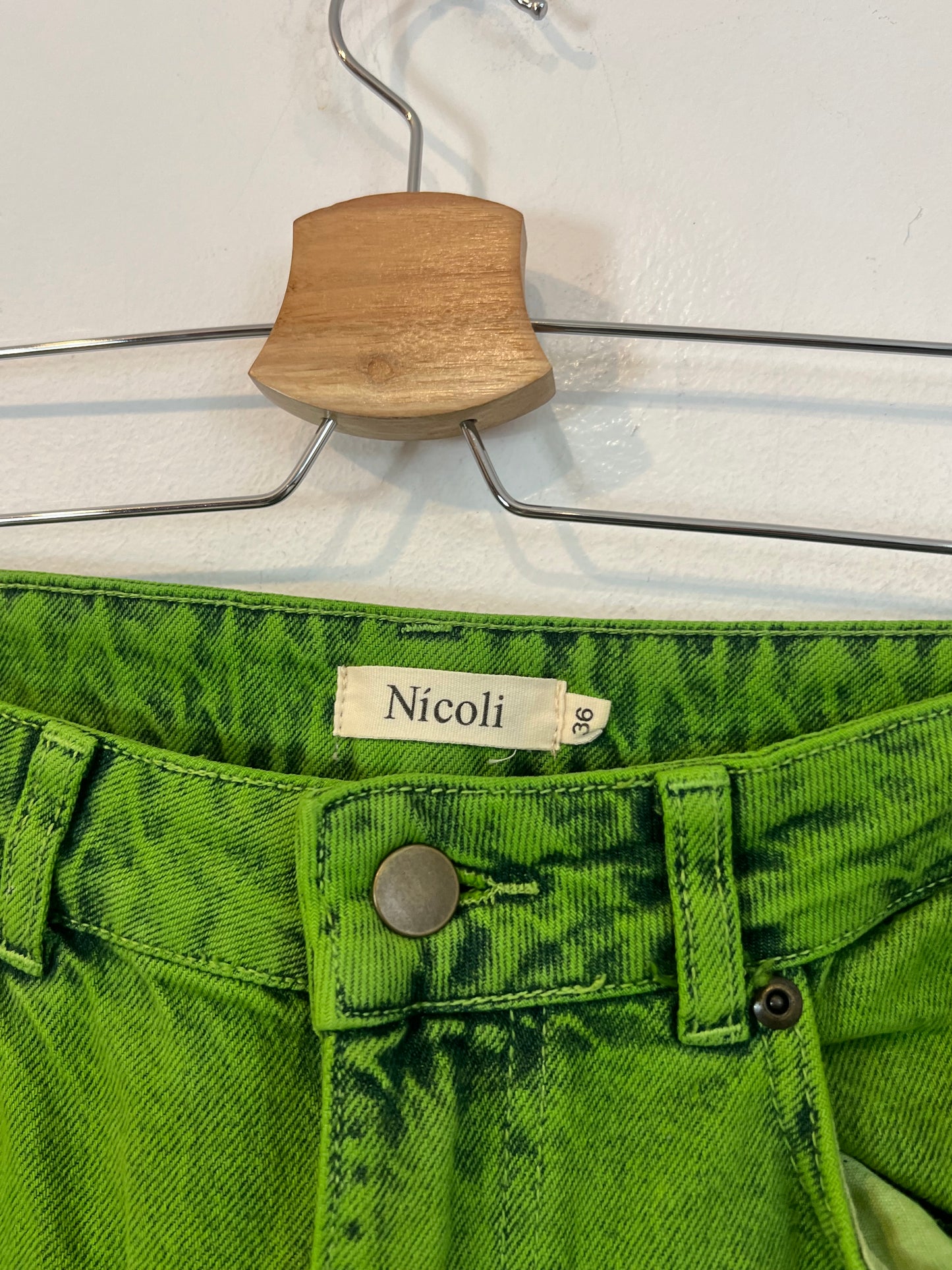 NICOLÍ. Pantalón verde tie dye T.36