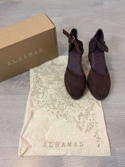 ALHAMAS. Cuñas marrones ante