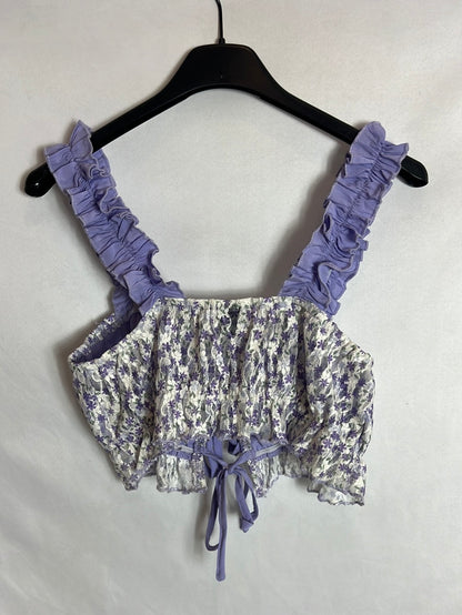 SHEIN. Floral Lace Mini Crop Top. TS