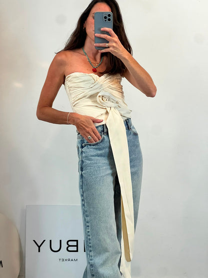 ZARA. Top beige satinado flor