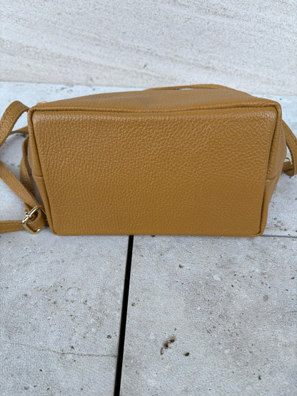 ZARA. Black stretch knit top. TL