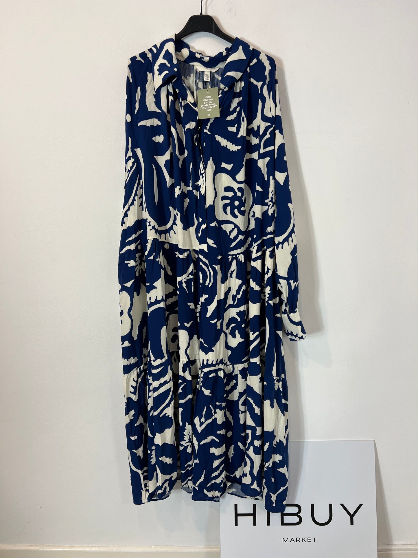 H&M. Vestido azul flores blancas  T.3xl