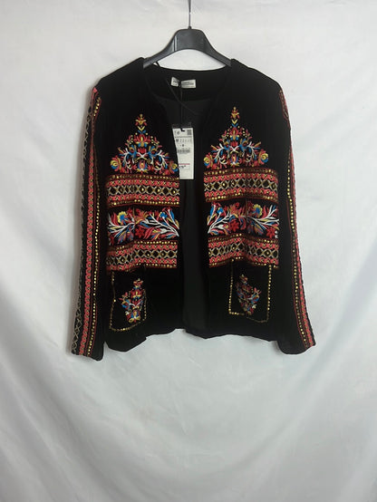 ZARA. Chaqueta terciopelo bordada. T.M