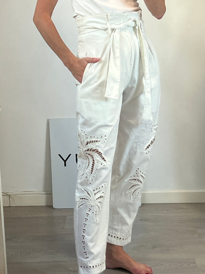 MES DEMOISELLES. White denim with embroidery. Size 34